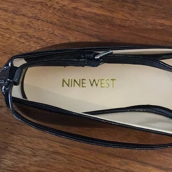 Nine West black flats size 61/2 - Picture 3 of 3